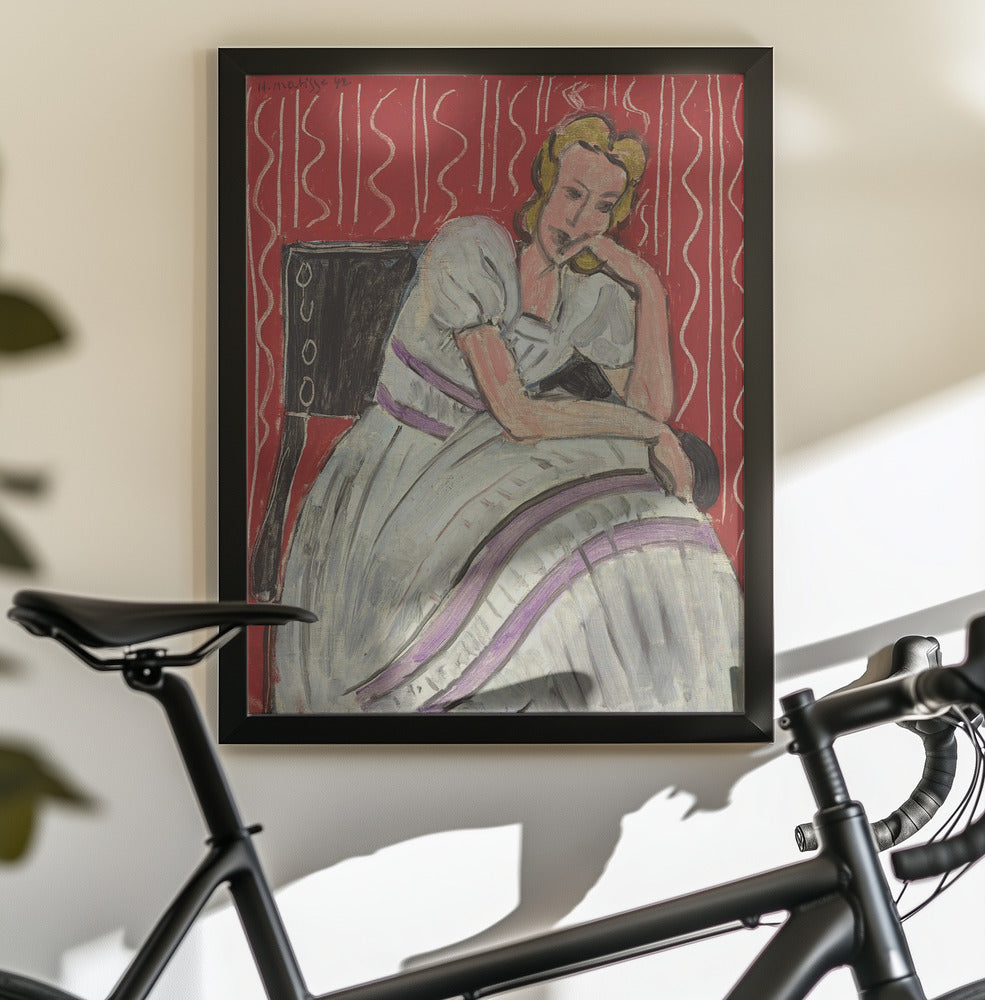 Jeune Femme Assise En Robe Grise - Poster / Art Print - interiör