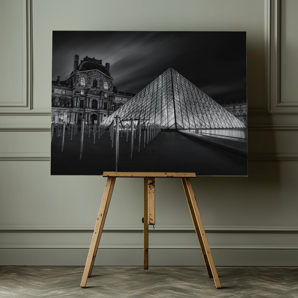 Louvre at Night - Poster / Art Print - interiör