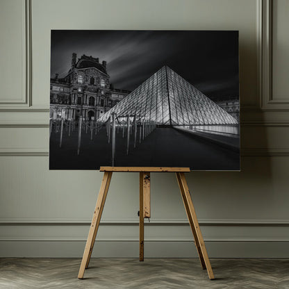 Louvre at Night - Poster / Art Print - interiör