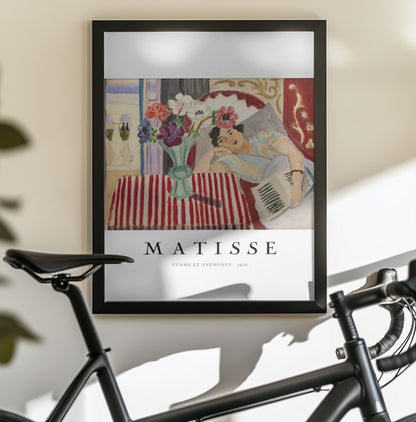 Femme Et Anémones - Poster / Art Print - interiör