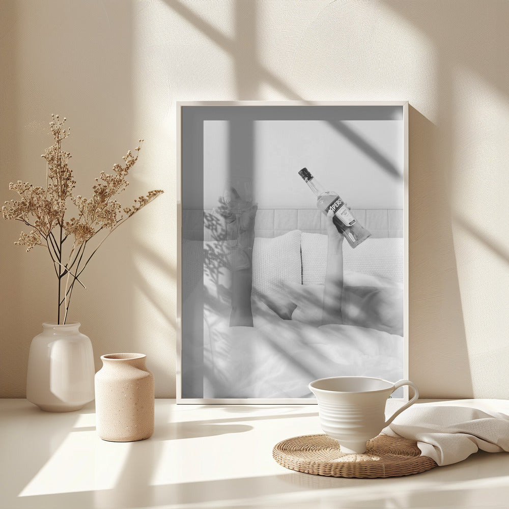 Aperol In Bed Low Key - Poster / Art Print - interiör