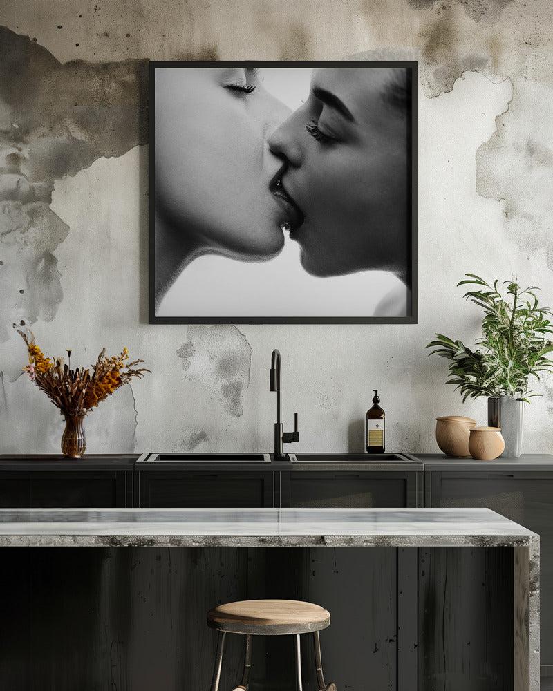 Kiss - Poster / Art Print - interiör