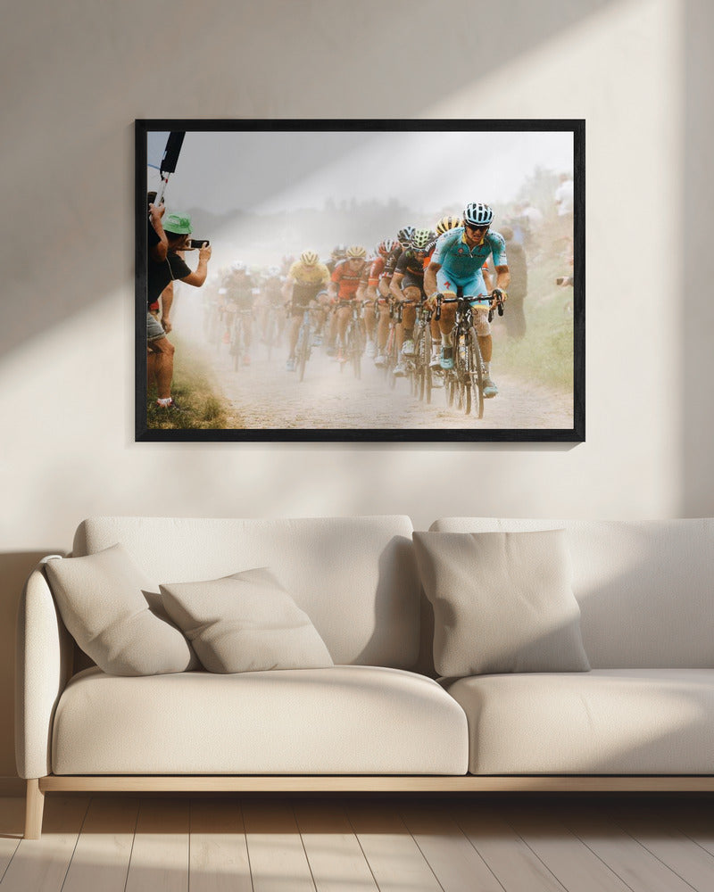 Cycling in the dust - Poster / Art Print - interiör