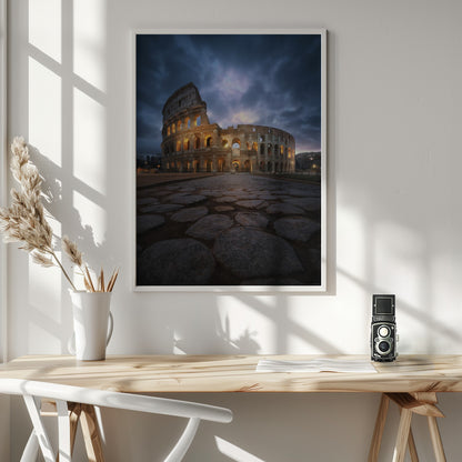 Colosal - Poster / Art Print - interiör