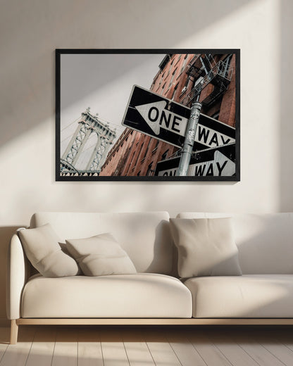 Manhattan Bridge One Way - Poster / Art Print - interiör