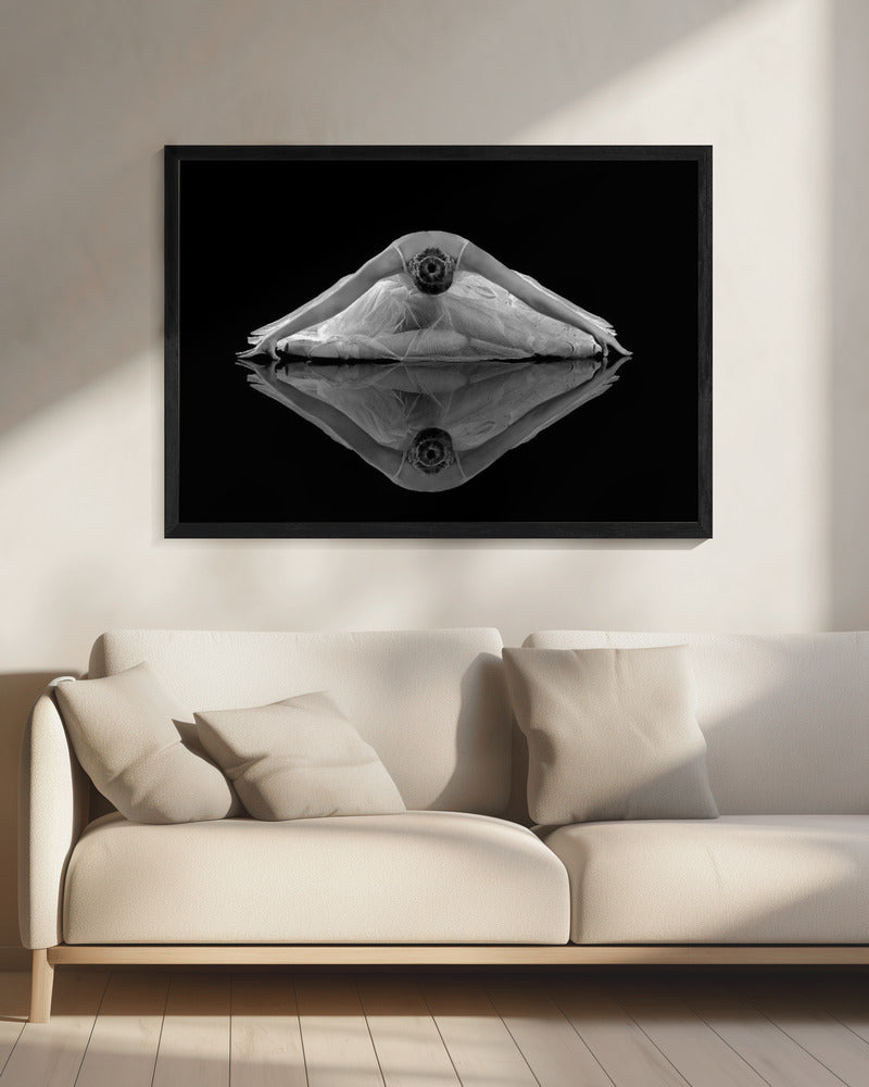 Ballerina Reflection - Poster / Art Print - interiör