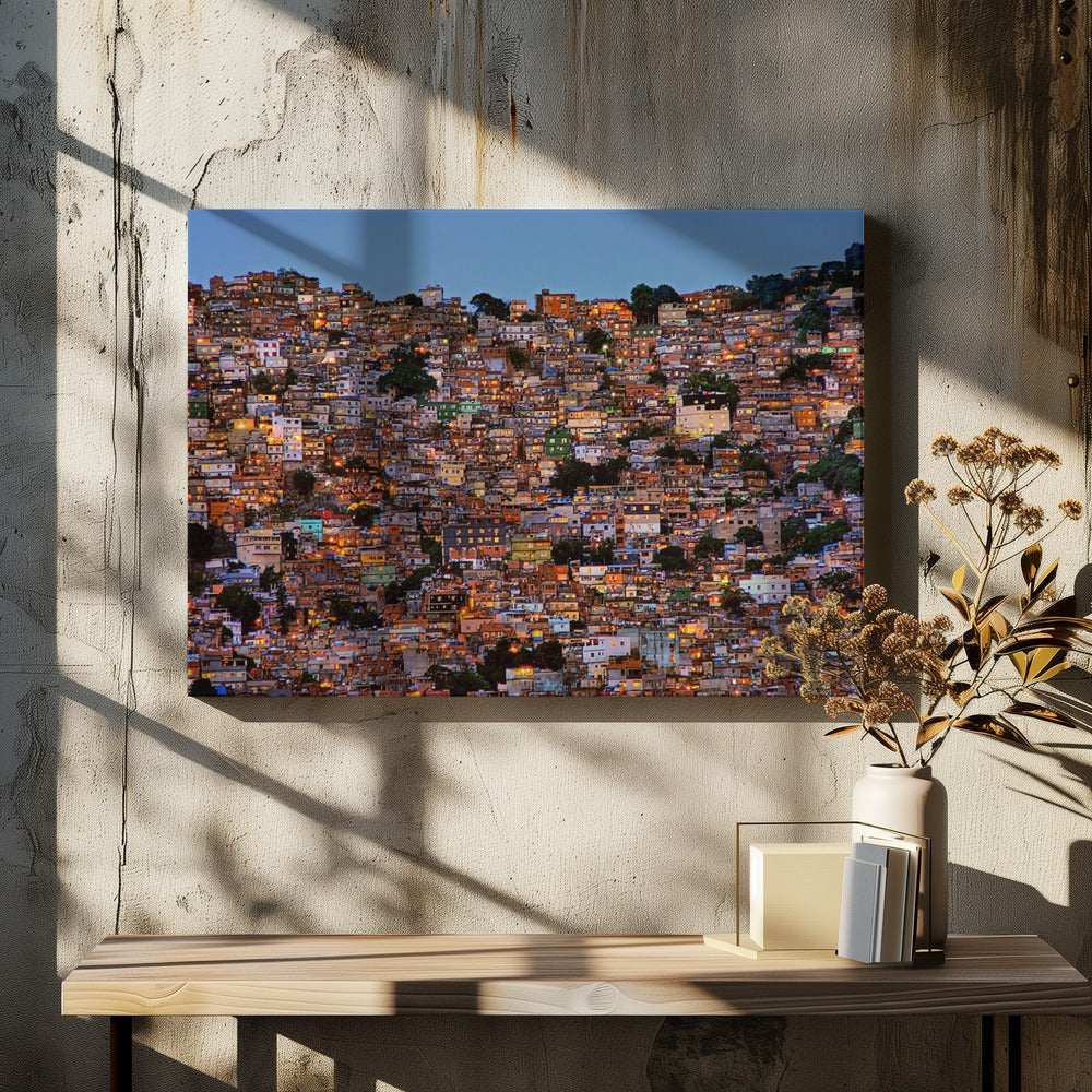 Nightfall in the Favela da Rocinha - Poster / Art Print - interiör