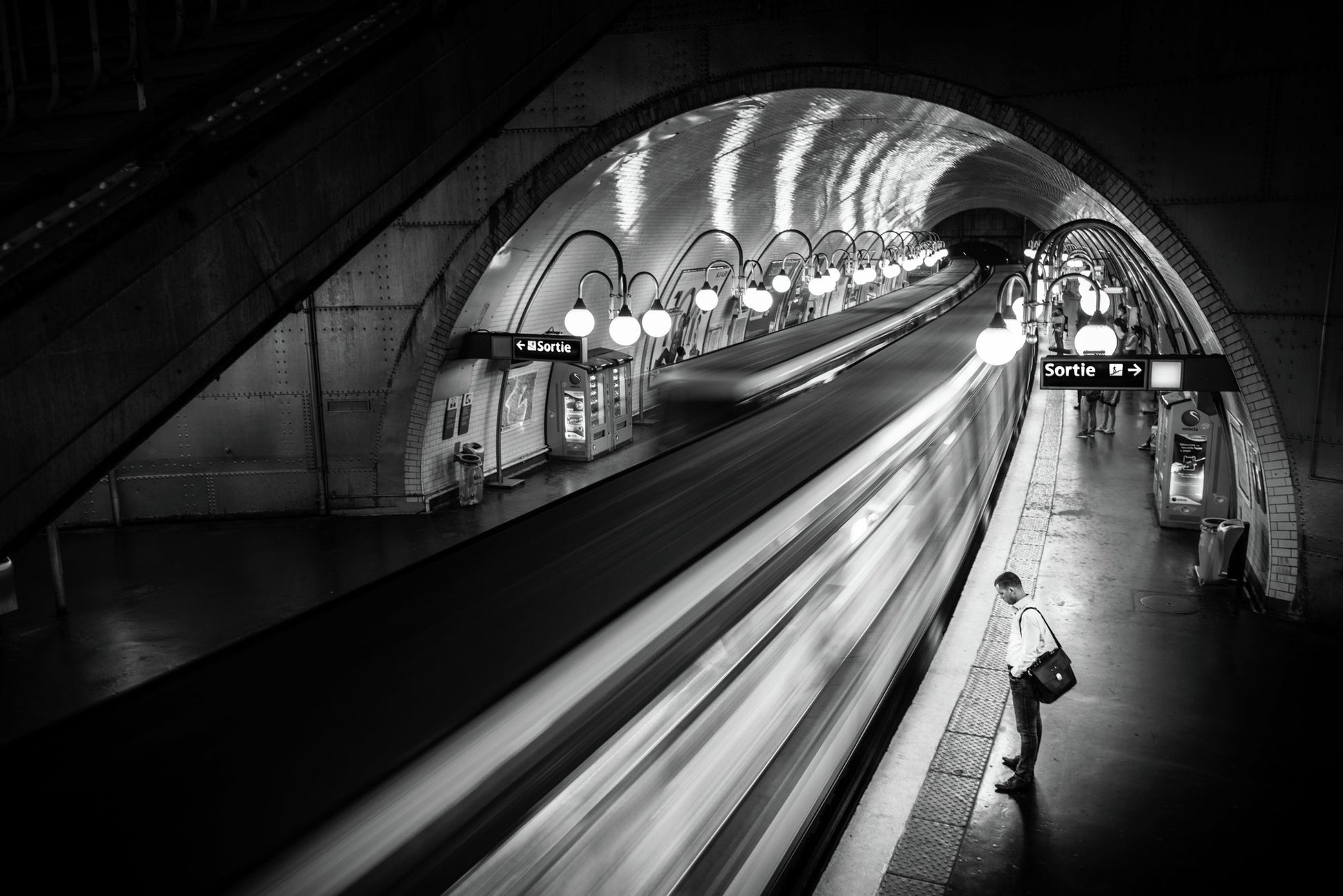 Paris Metro - Poster / Art Print