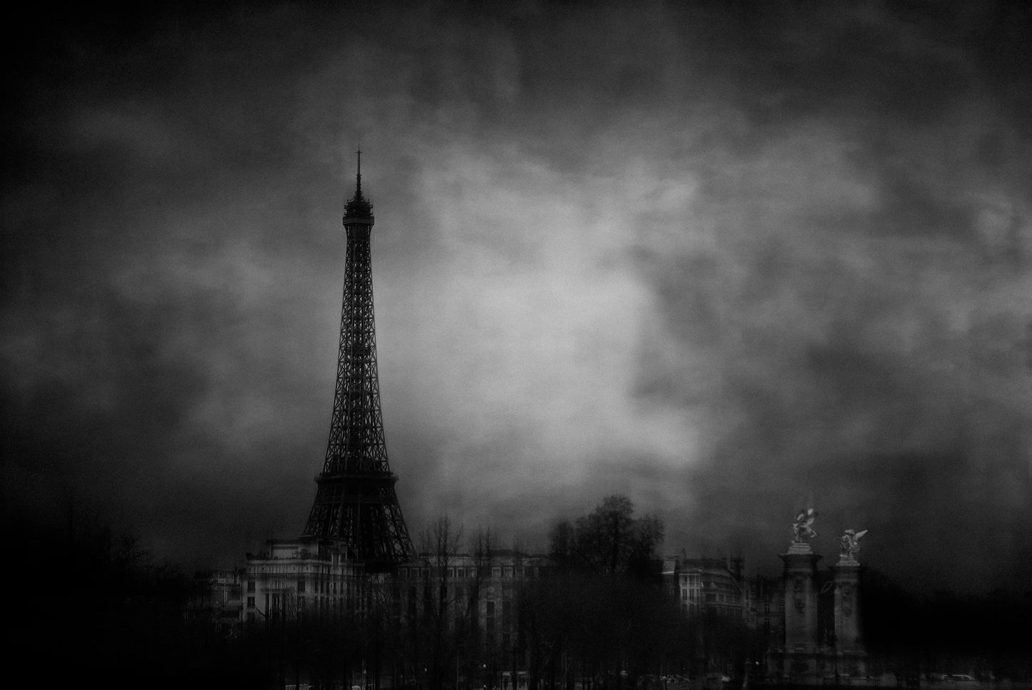 Dreaming of Paris - Poster / Art Print