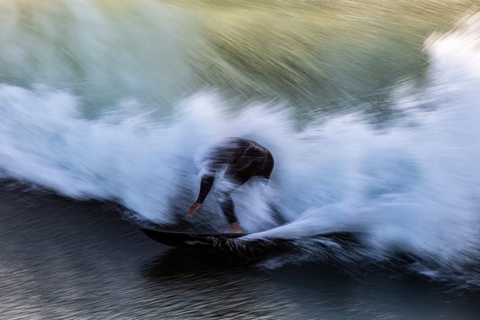 In the wave - Poster / Art Print