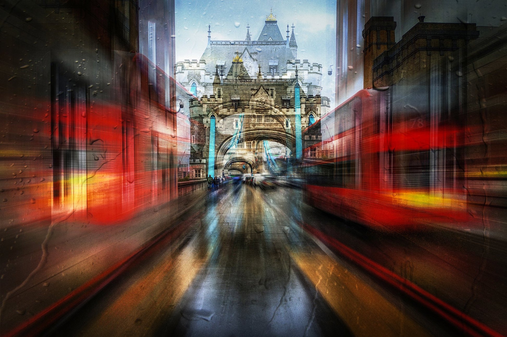 The red bus - Poster / Art Print