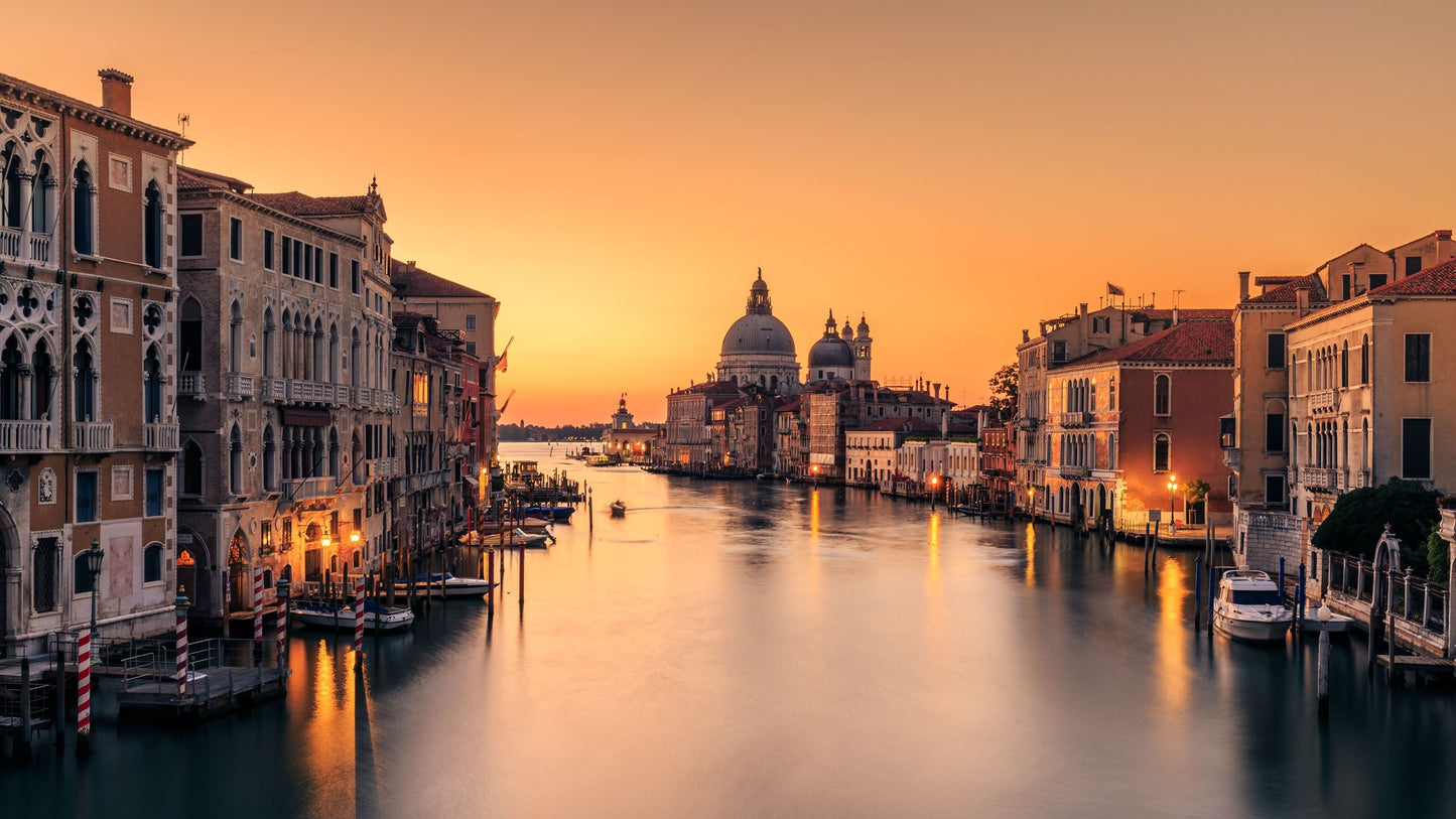 Dawn on Venice - Poster / Art Print