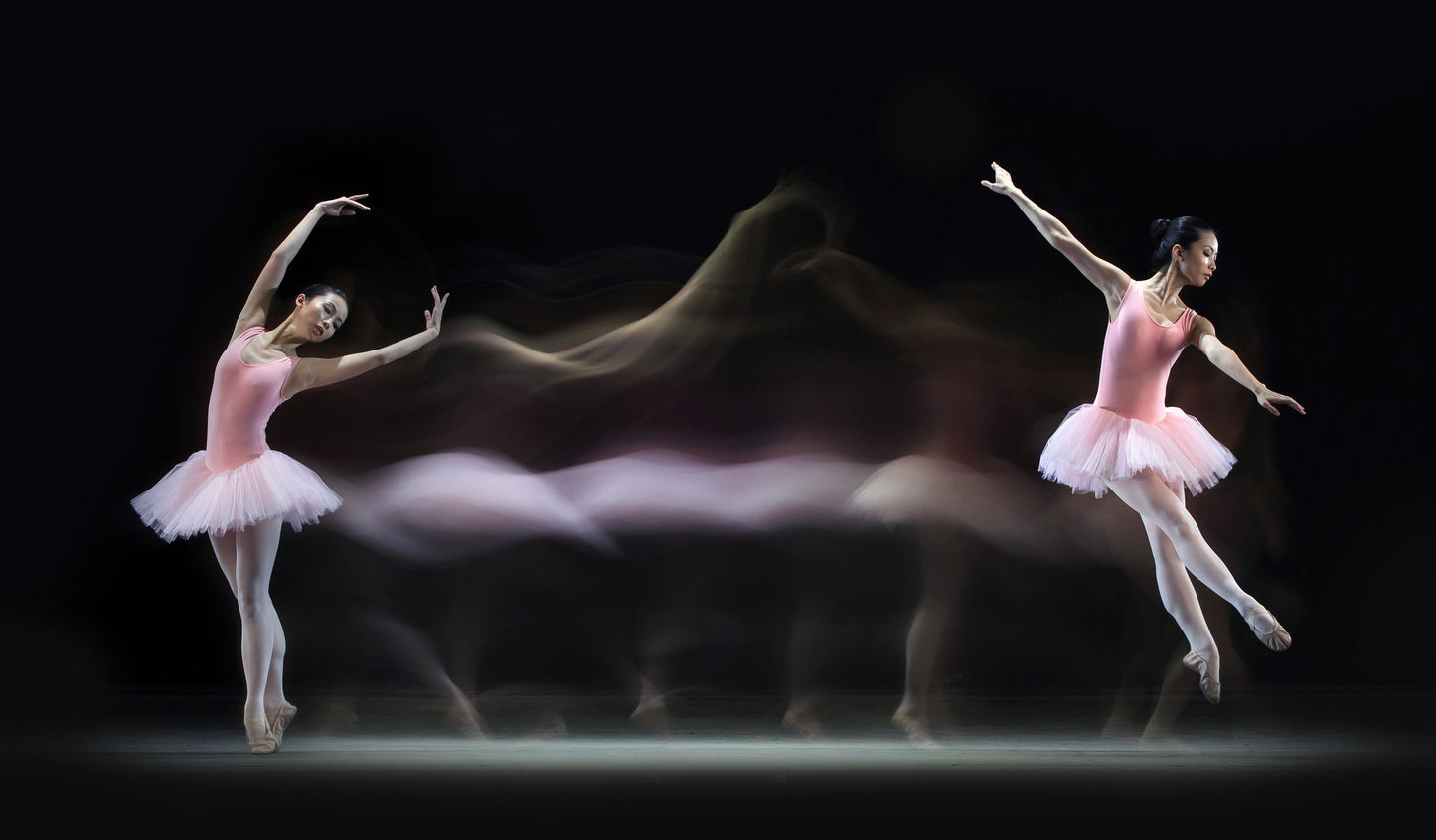 Graceful Balerina - Poster / Art Print