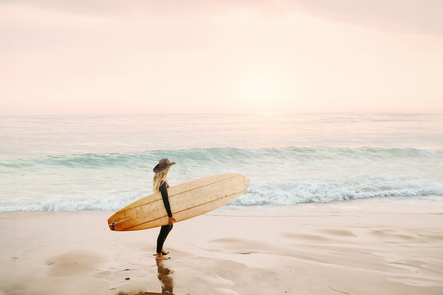 Surfer Cowgirl - Poster / Art Print