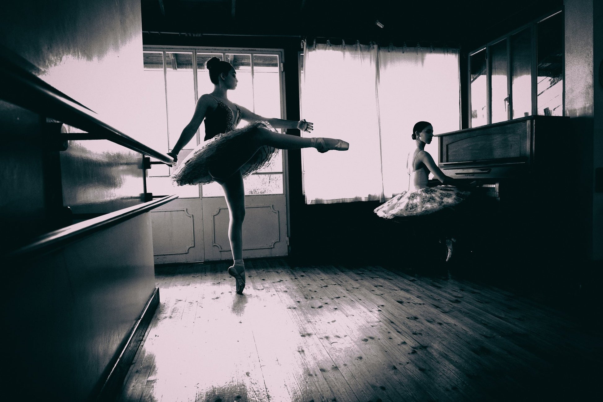 Piano ballerina - Poster / Art Print